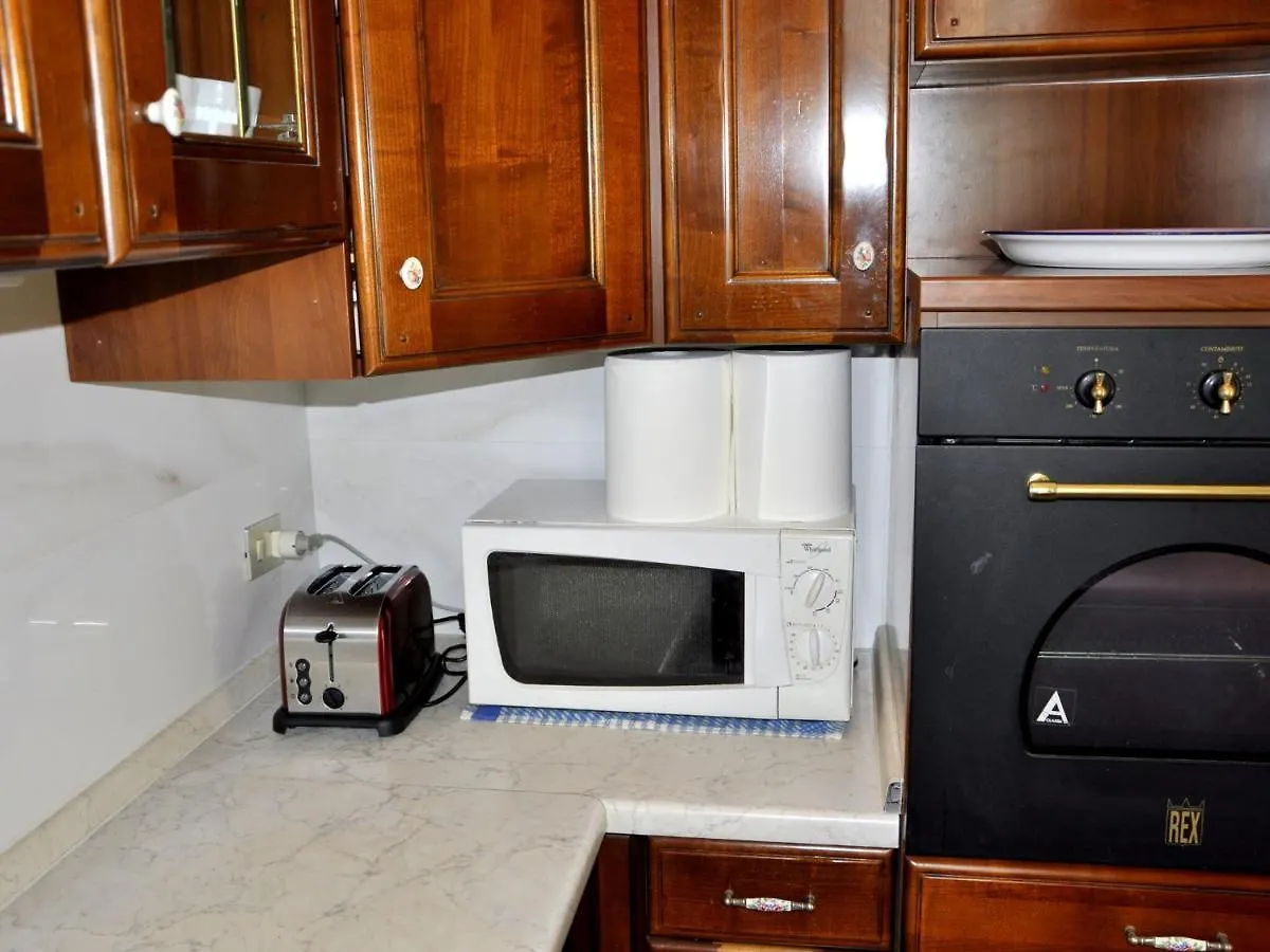Holiday Home With Private Garden, About 1 Km From The Lake Lazise 0*,