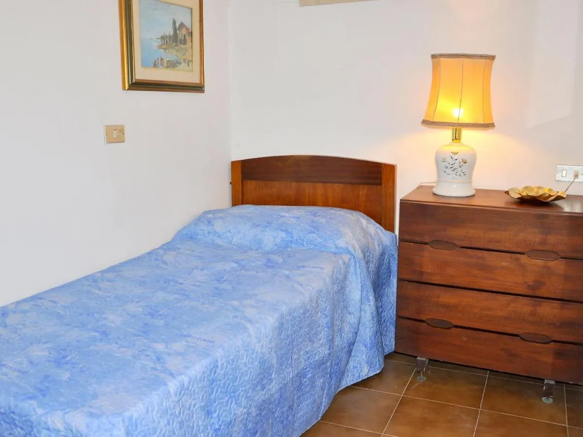 Holiday Home With Private Garden, About 1 Km From The Lake Lazise