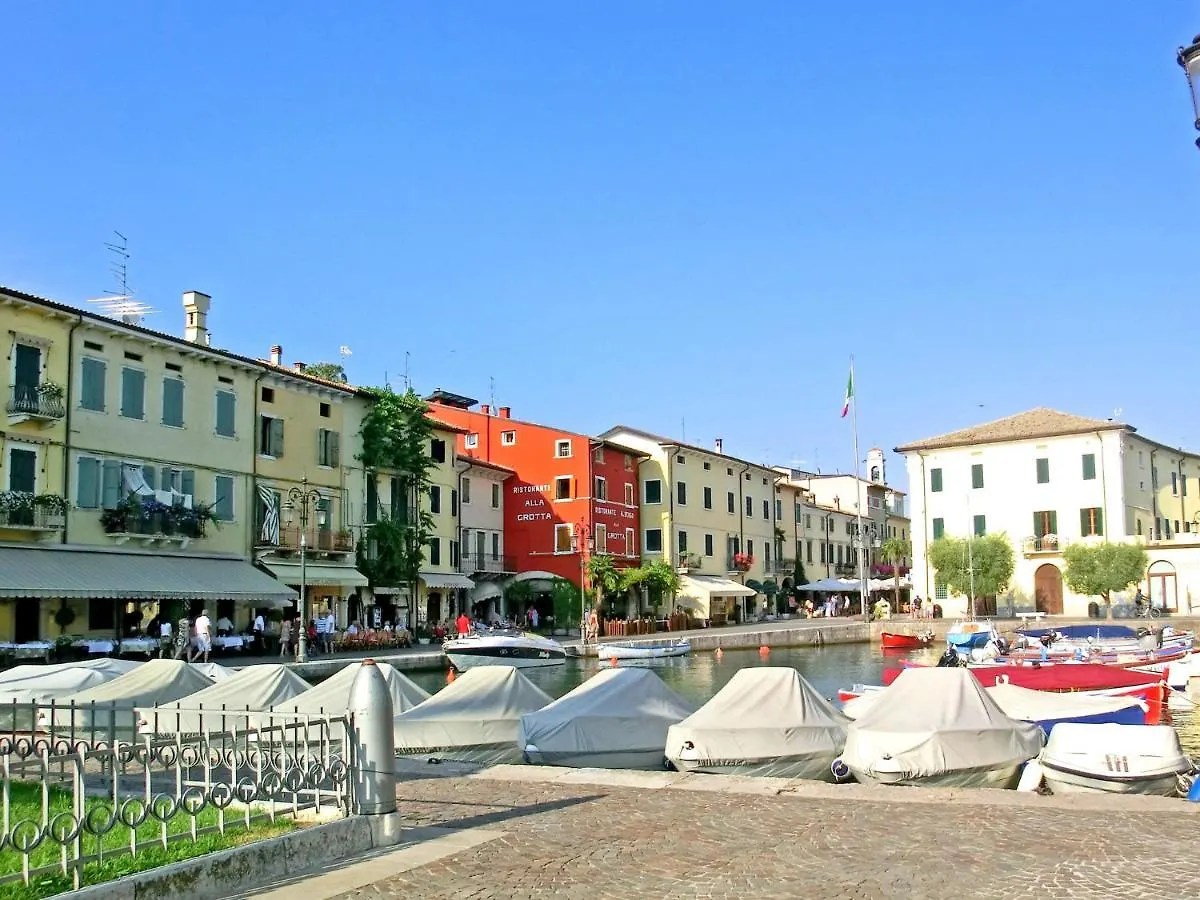 Holiday Home With Private Garden, About 1 Km From The Lake Lazise 0*,  Italy